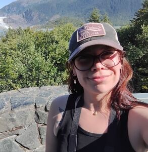 Meet your Posher, Ally